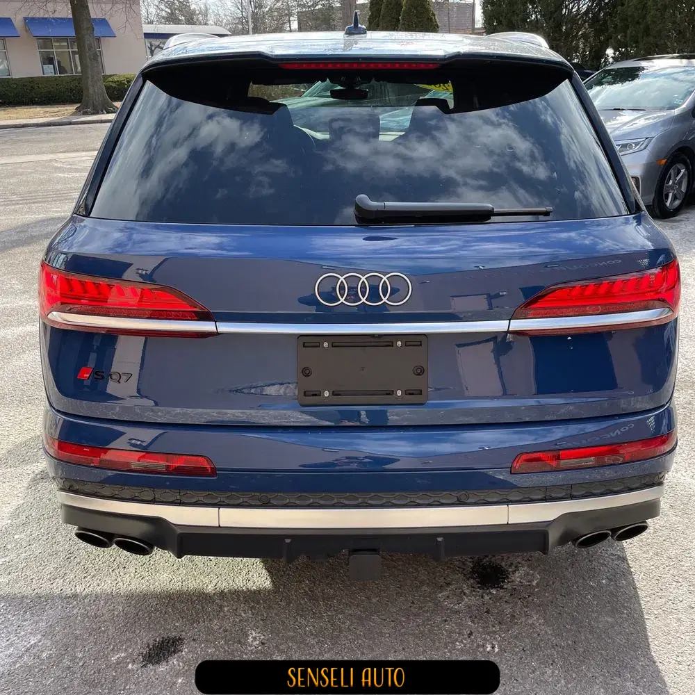 2025 Audi SQ7 Premium Plus