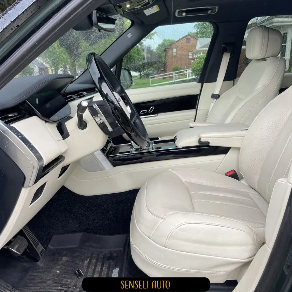 2023 Land Rover Range Rover P530 SE