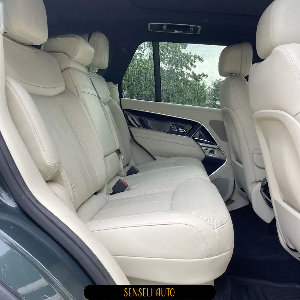 2023 Land Rover Range Rover P530 SE