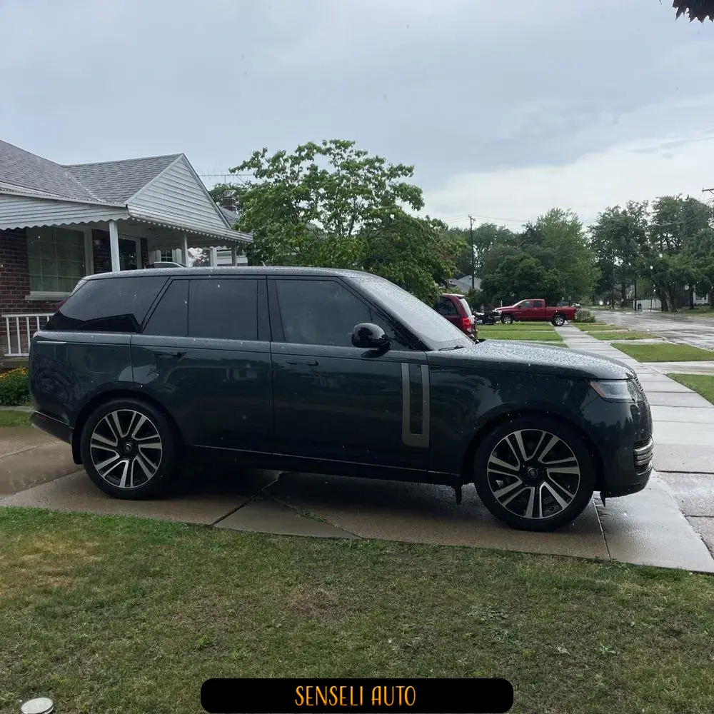 2023 Land Rover Range Rover P530 SE
