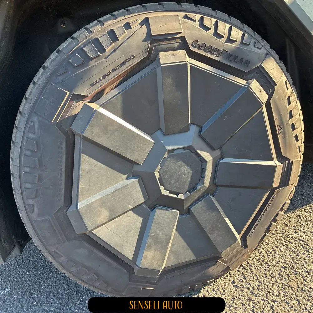 2025 Tesla Cybertruck CyberBeast