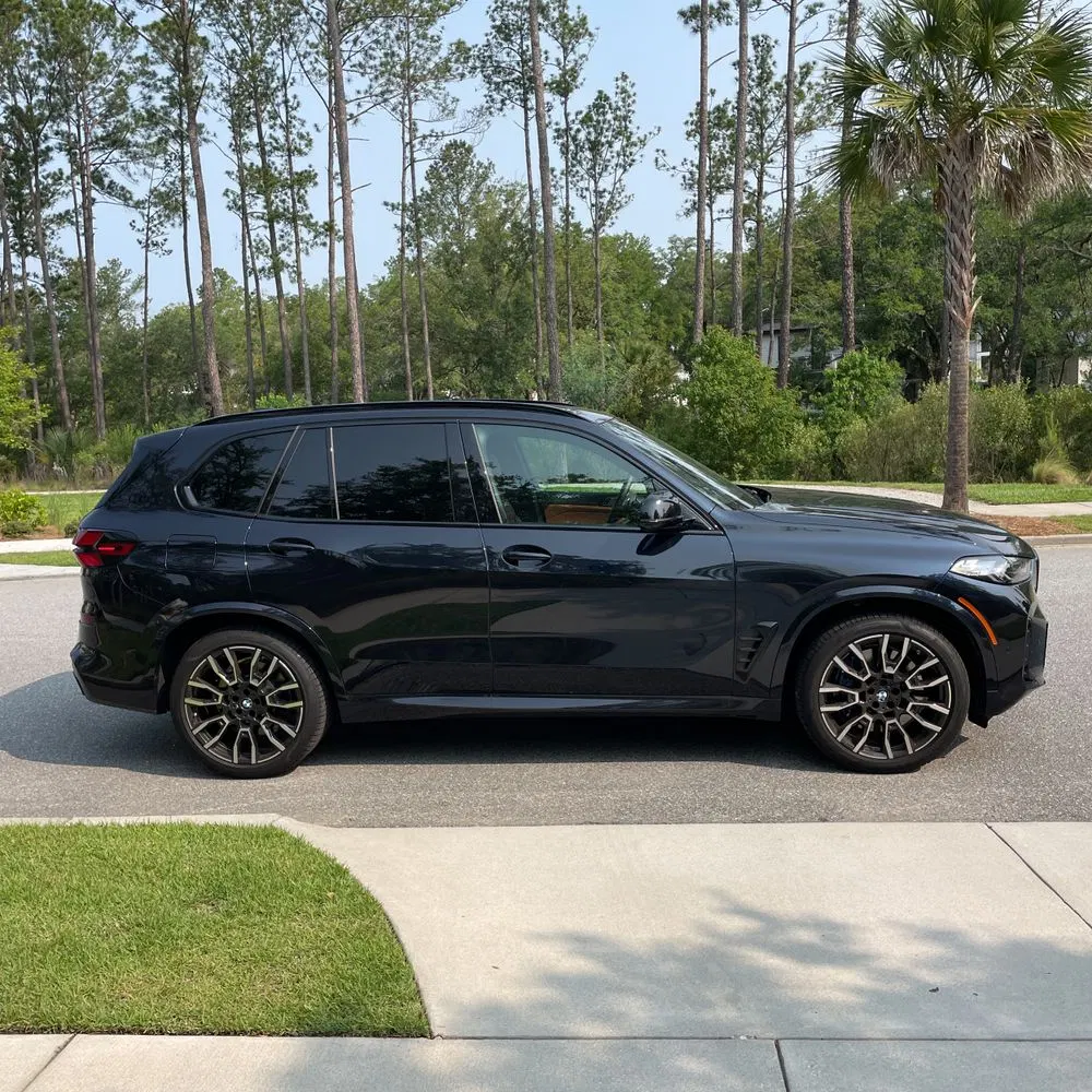 2025 BMW X5 M60i