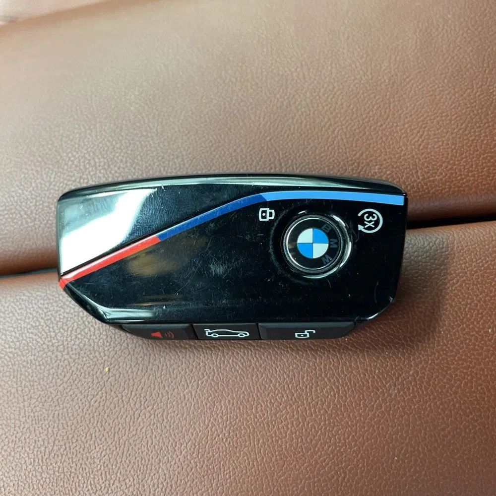 2025 BMW X5 M60i