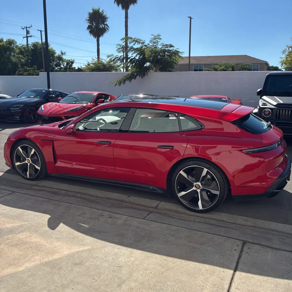 2023 Porsche Taycan GTS Sport Turismo