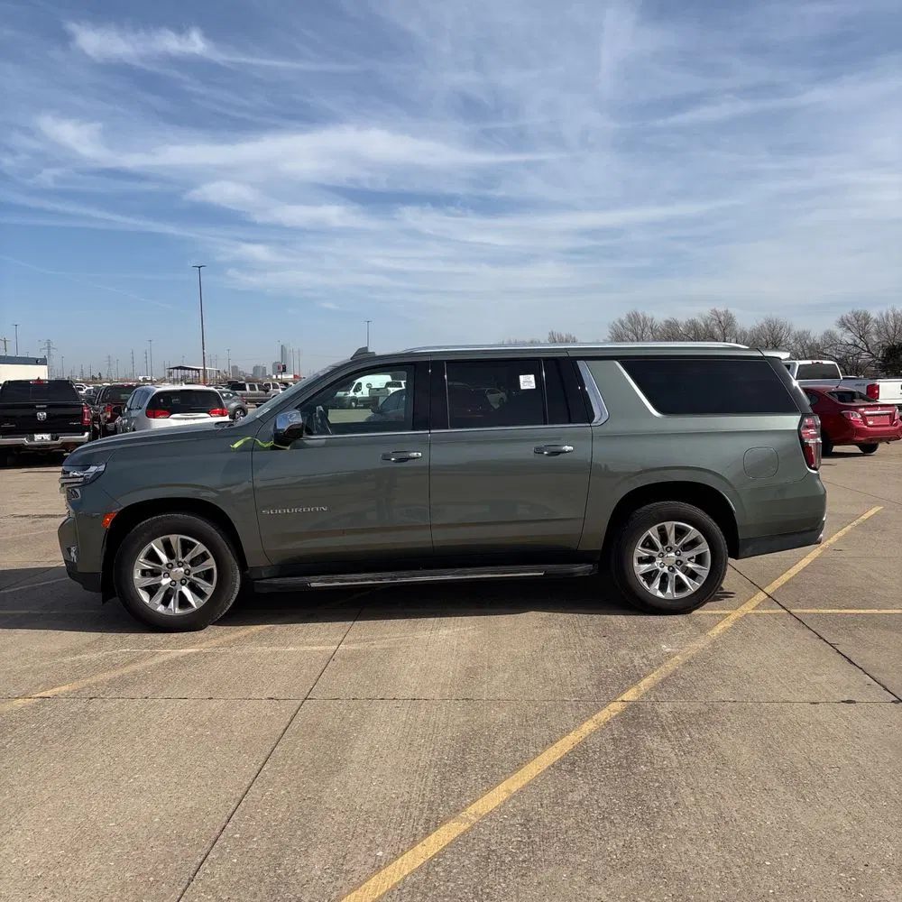 2023 Chevrolet Suburban Premier