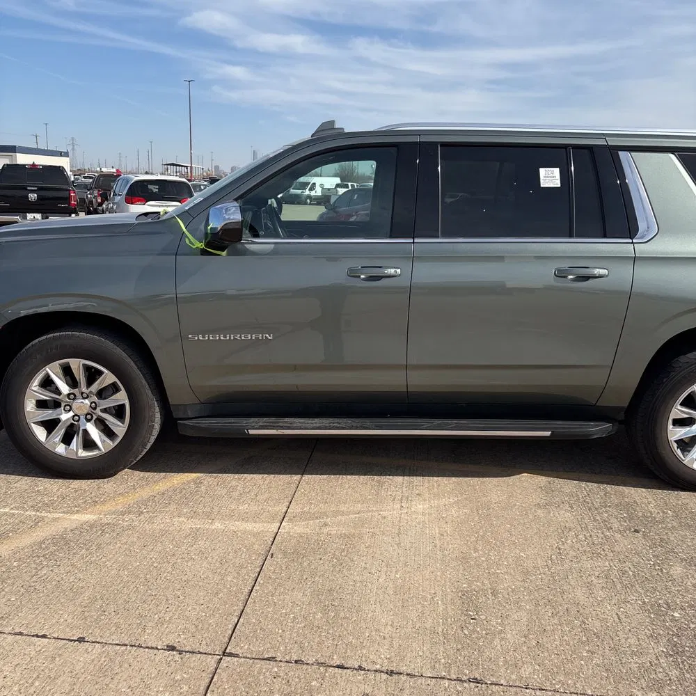 2023 Chevrolet Suburban Premier
