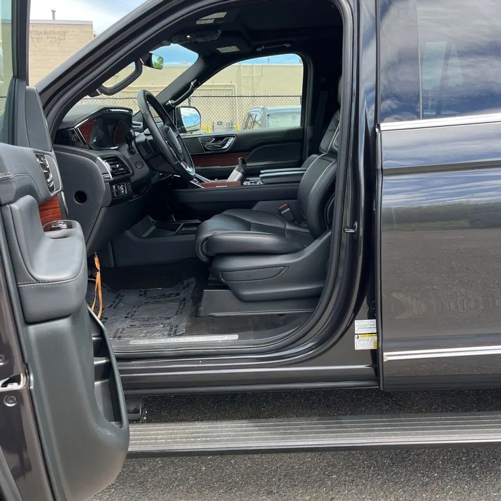 2024 Lincoln Navigator L Reserve