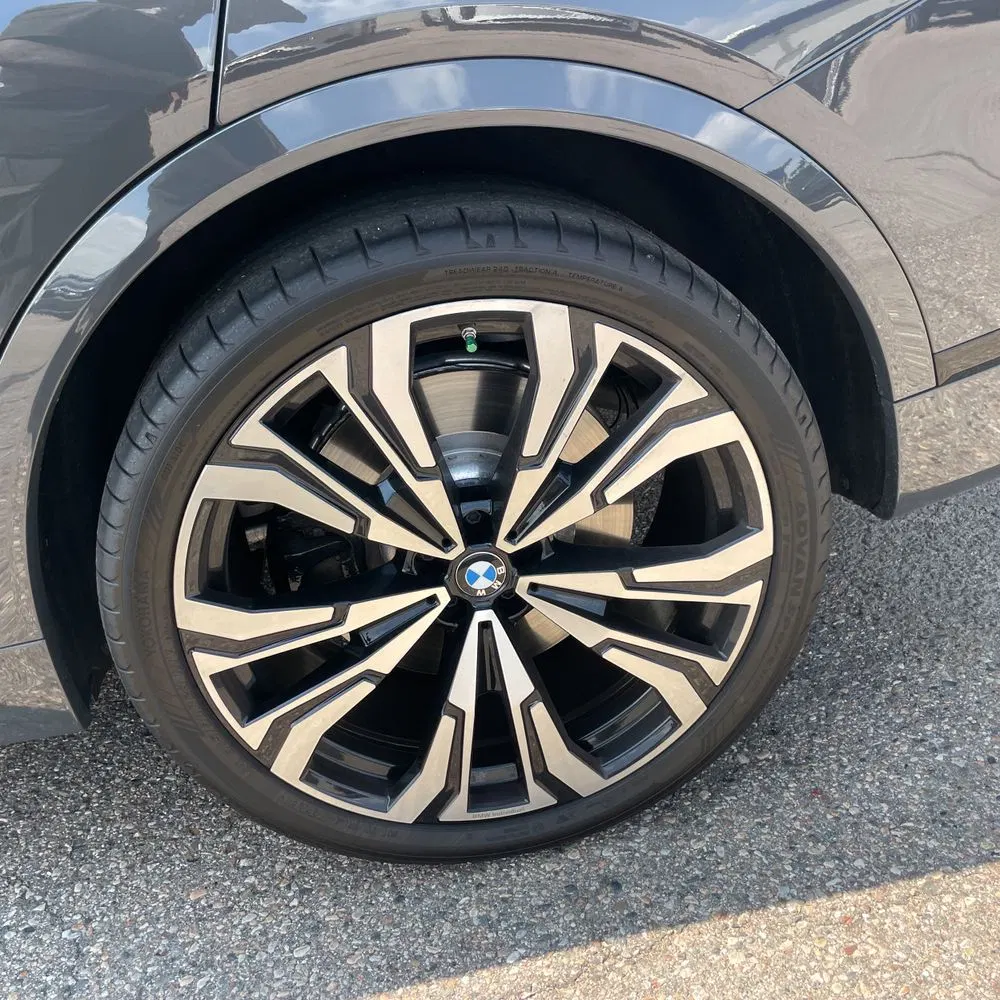 2025 BMW X7 M60i