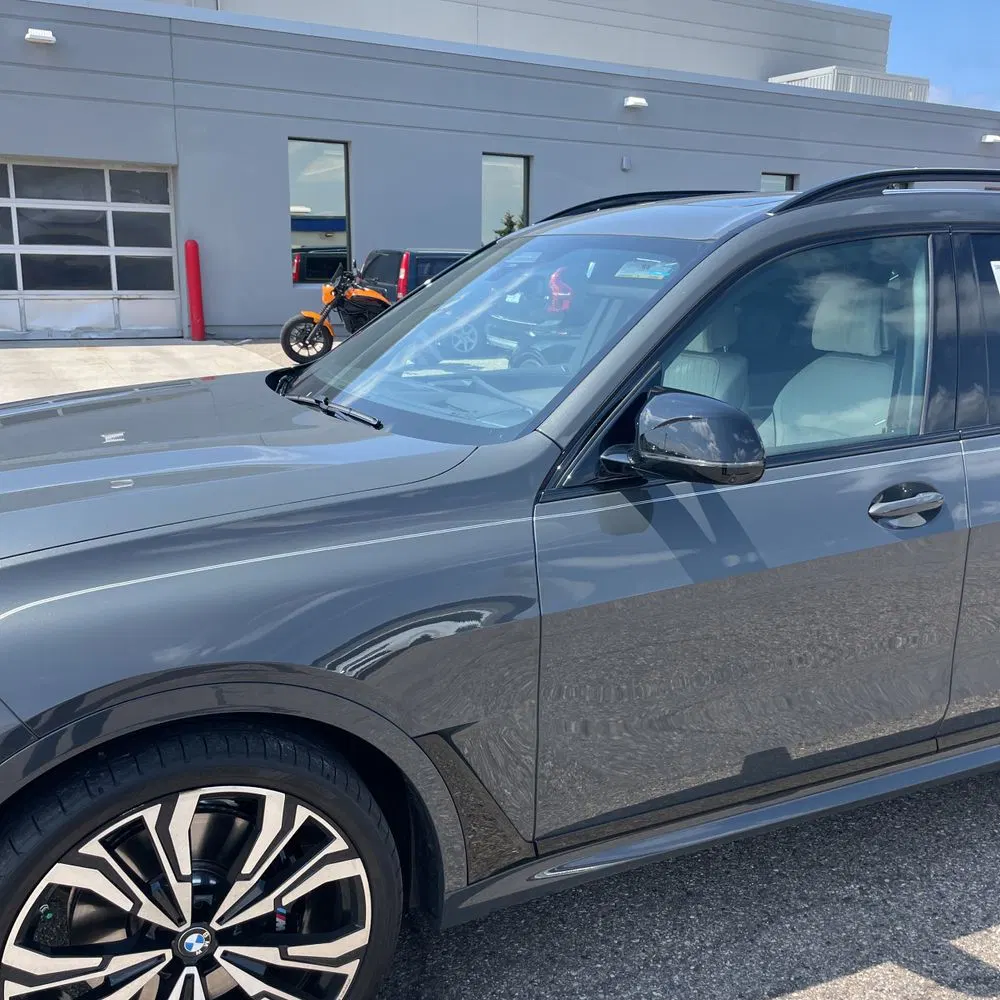2025 BMW X7 M60i