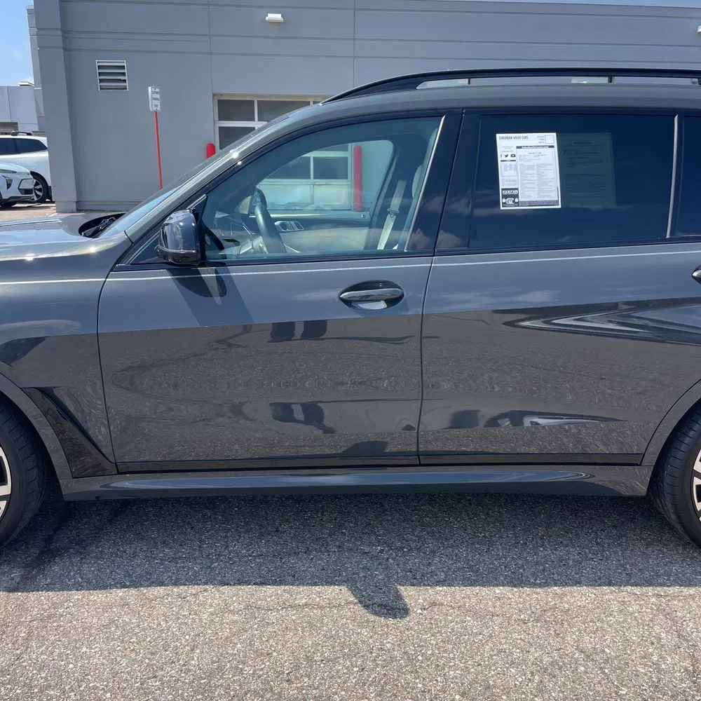 2025 BMW X7 M60i