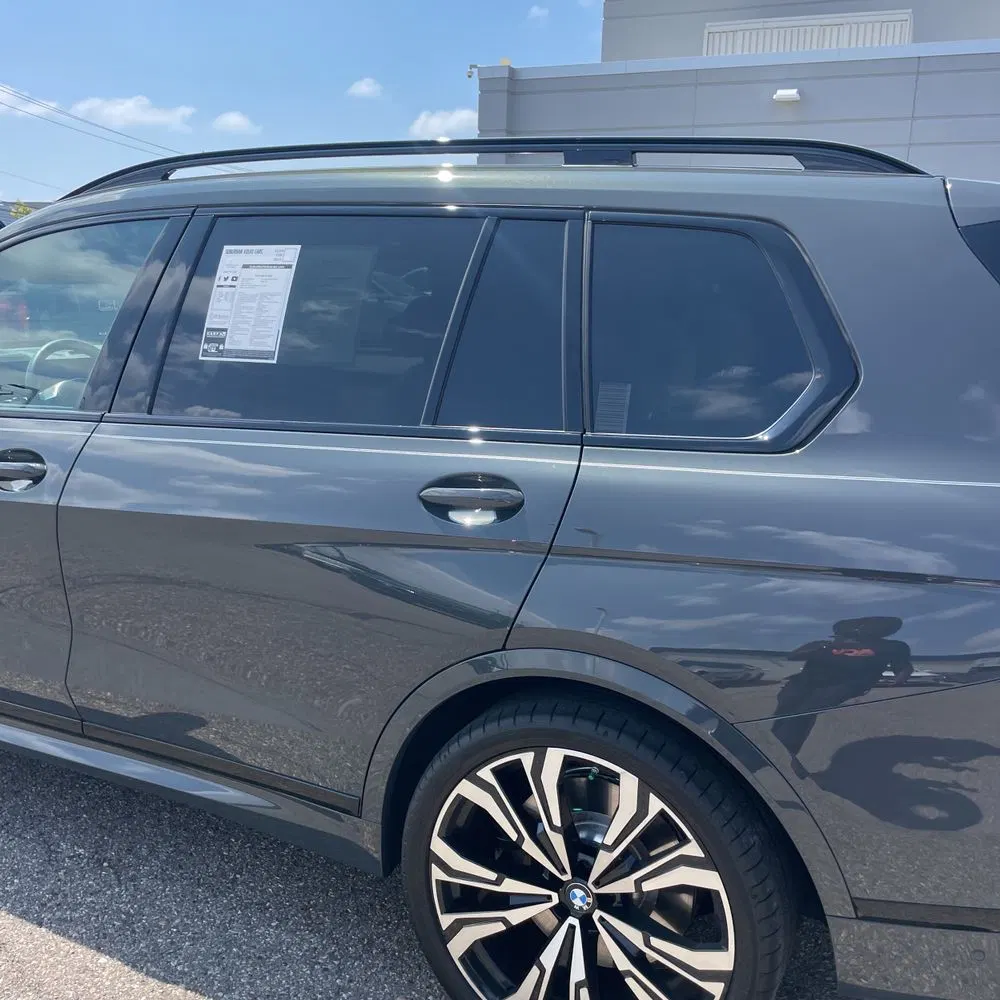 2025 BMW X7 M60i