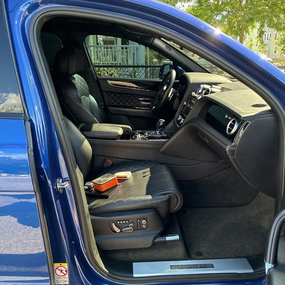 2017 Bentley Bentayga Base