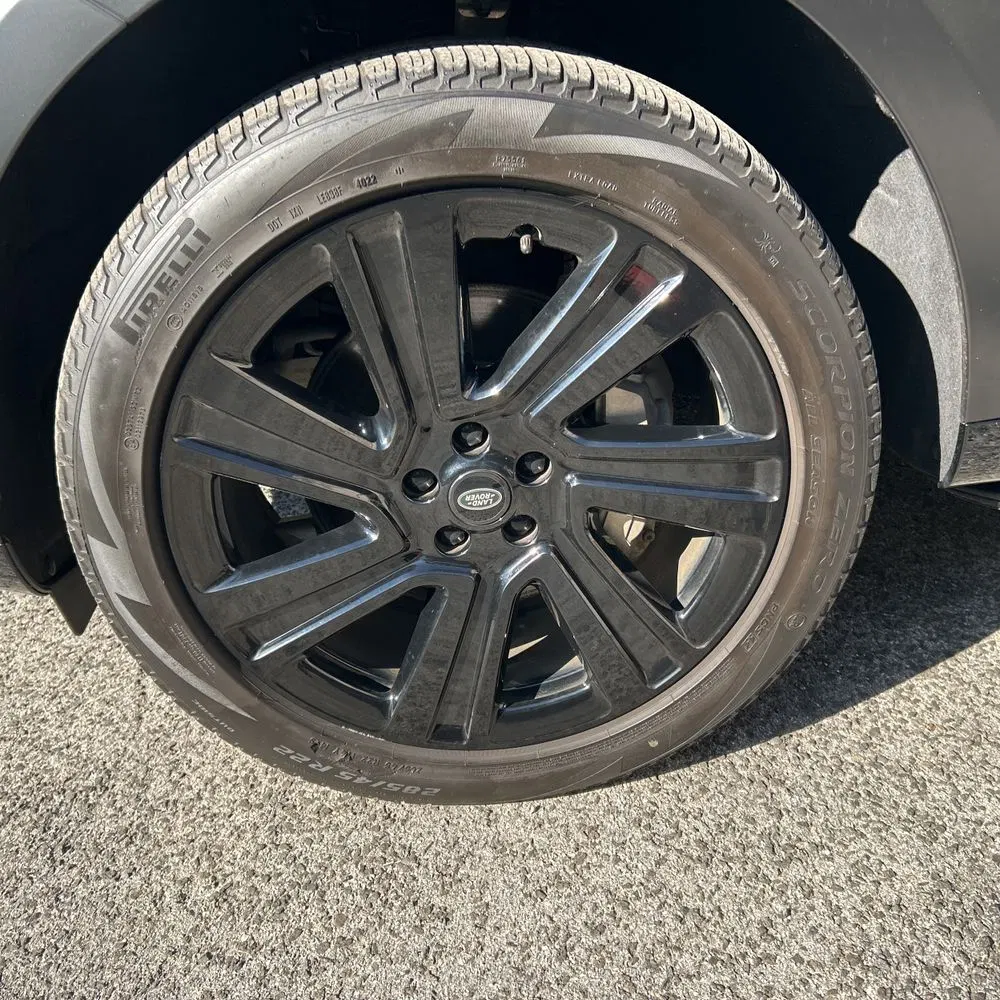 2023 Land Rover Range Rover SE