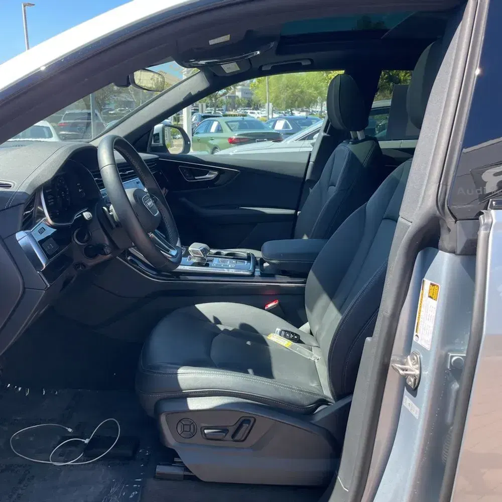 2025 Audi Q8 Premium 55