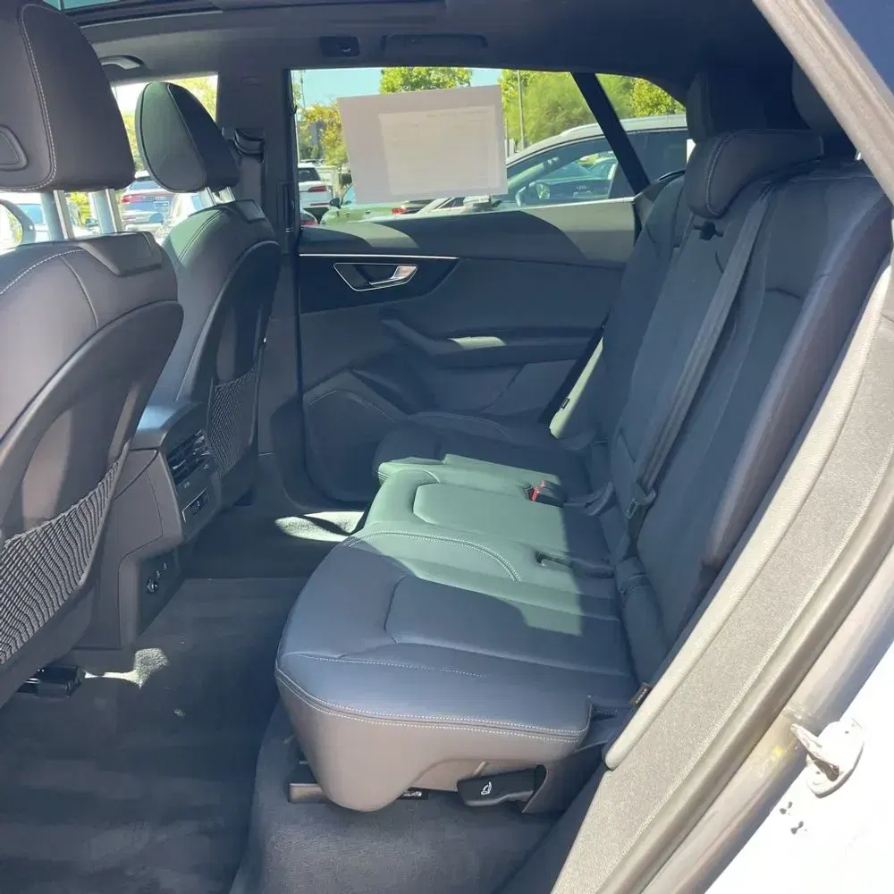2025 Audi Q8 Premium 55