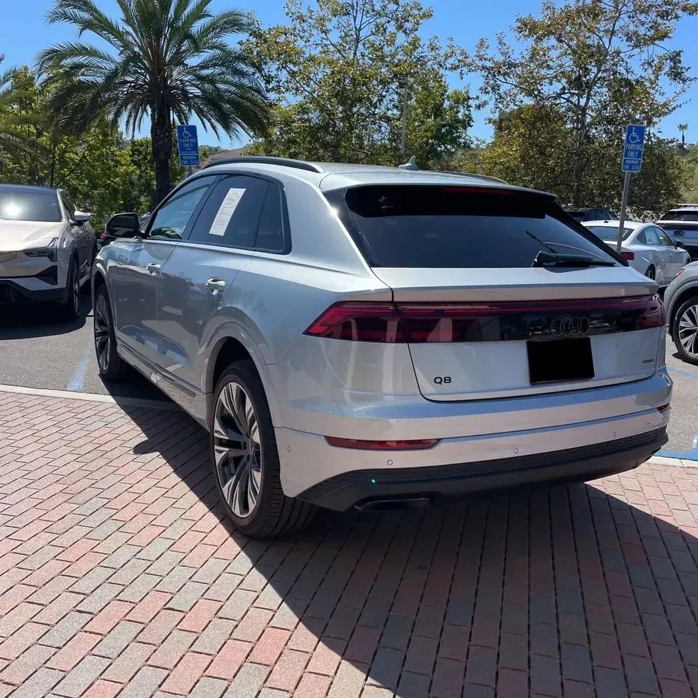 2025 Audi Q8 Premium 55