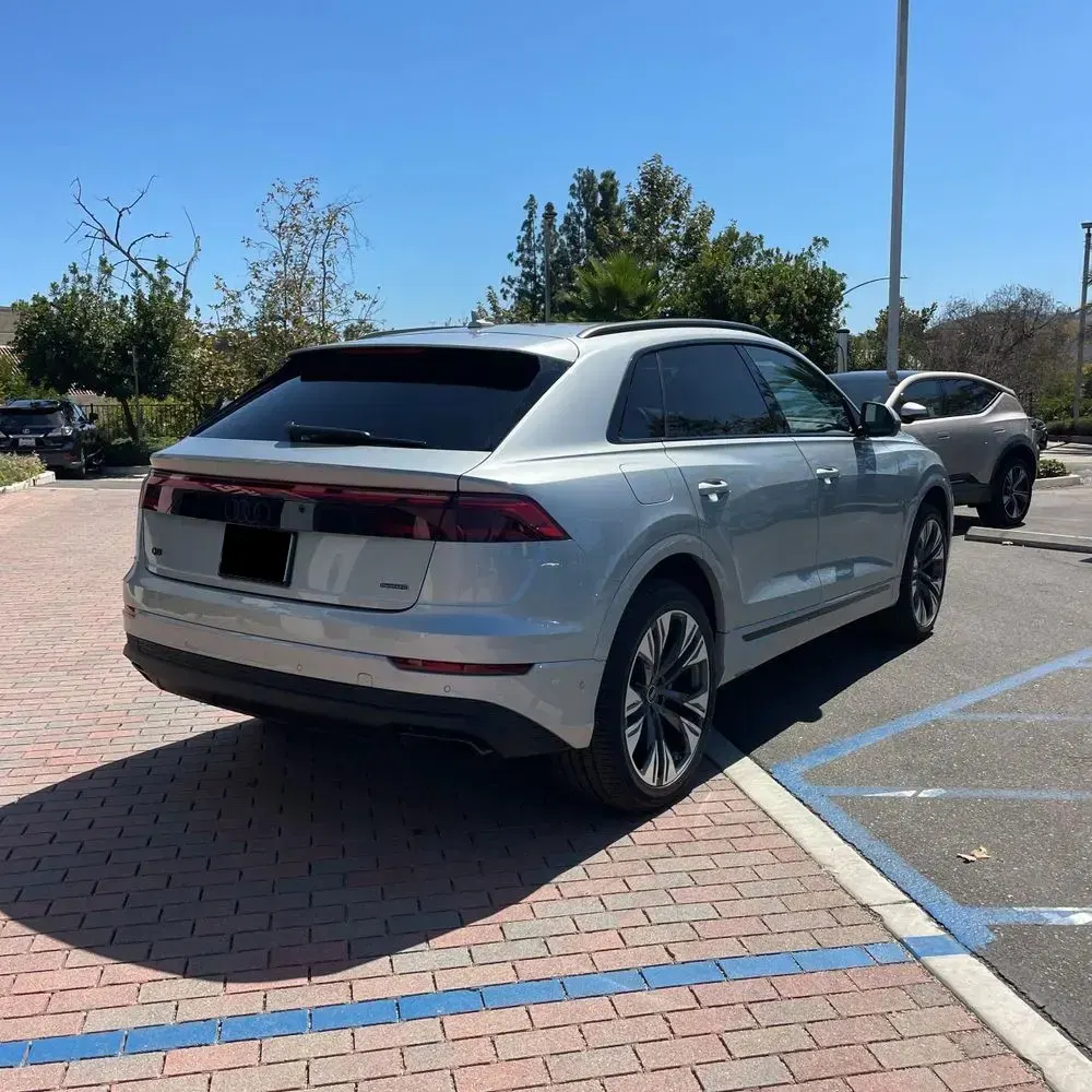 2025 Audi Q8 Premium 55