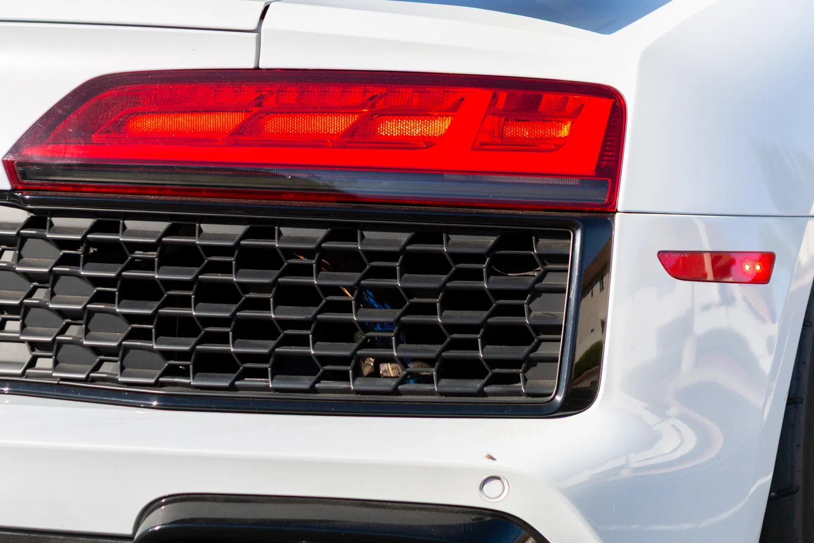 2020 Audi R8 V10 Coupe - Carbon Exterior and Interior Packages, Express Red Diamond-Stitch Full Leather Interior