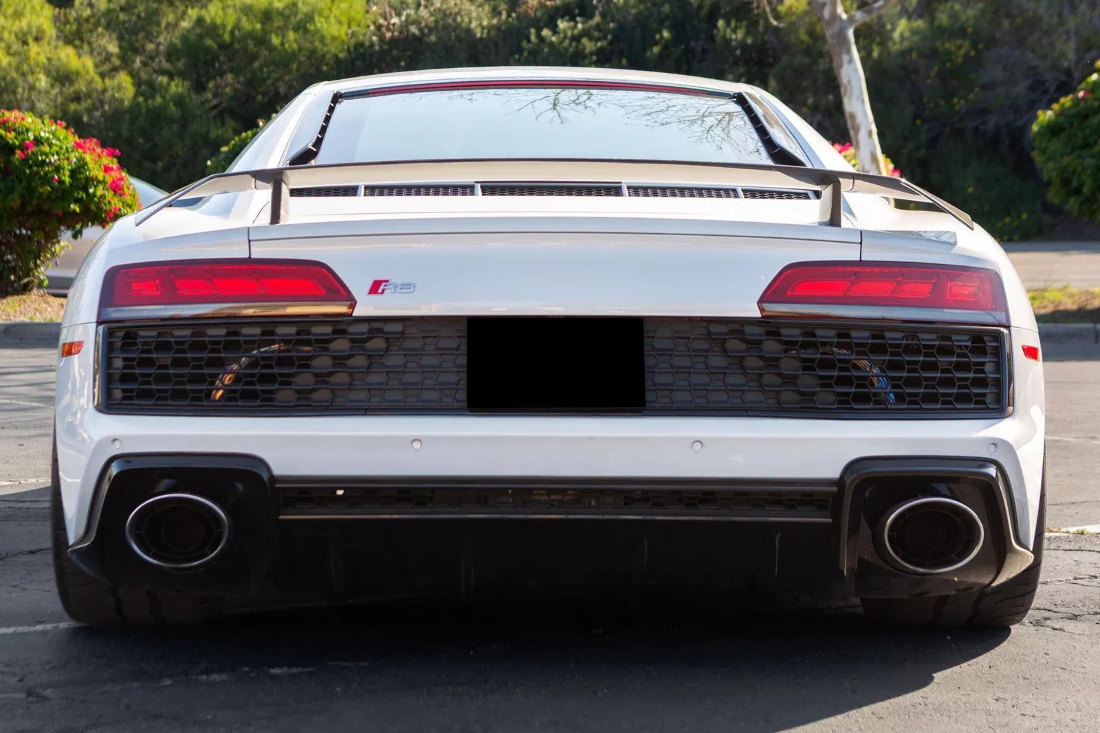 2020 Audi R8 V10 Coupe - Carbon Exterior and Interior Packages, Express Red Diamond-Stitch Full Leather Interior