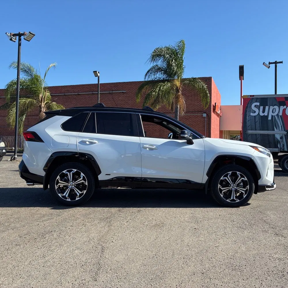 2025 Toyota RAV4 Plug-in Hybrid XSE