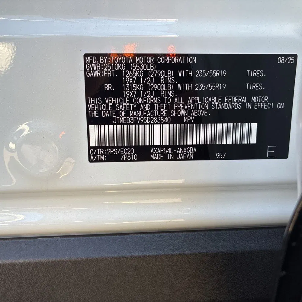 2025 Toyota RAV4 Plug-in Hybrid XSE