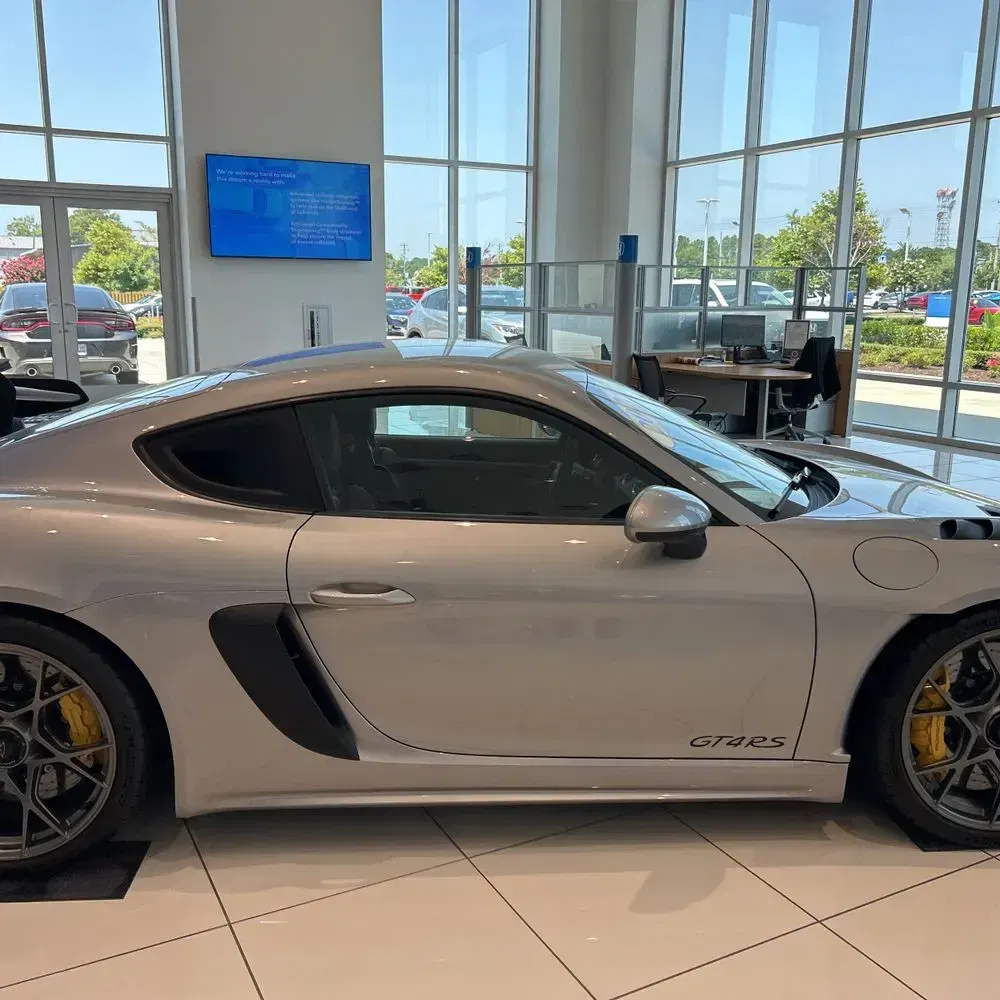 2023 Porsche 718 Cayman GT4 RS