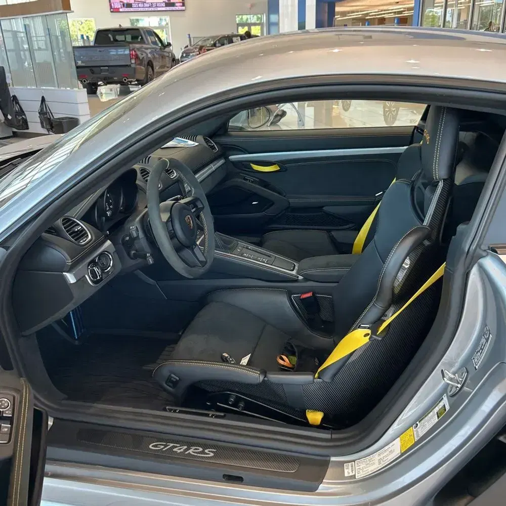 2023 Porsche 718 Cayman GT4 RS