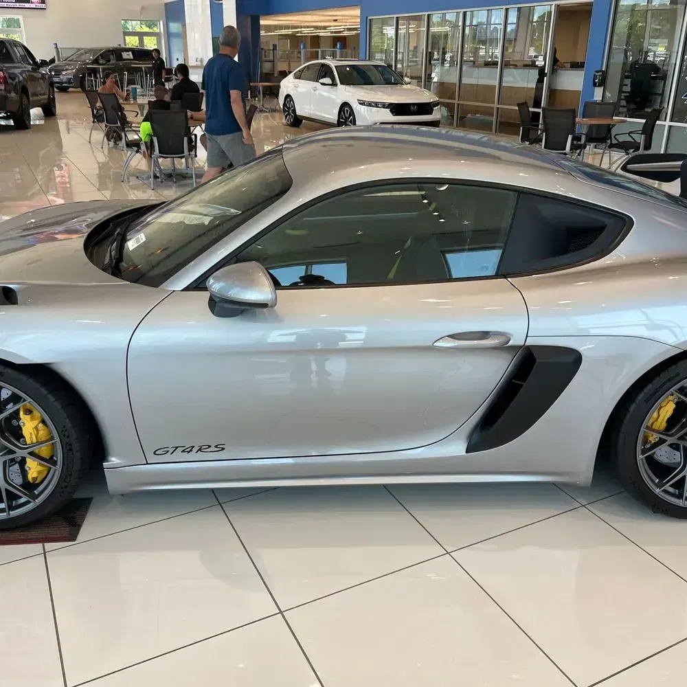 2023 Porsche 718 Cayman GT4 RS
