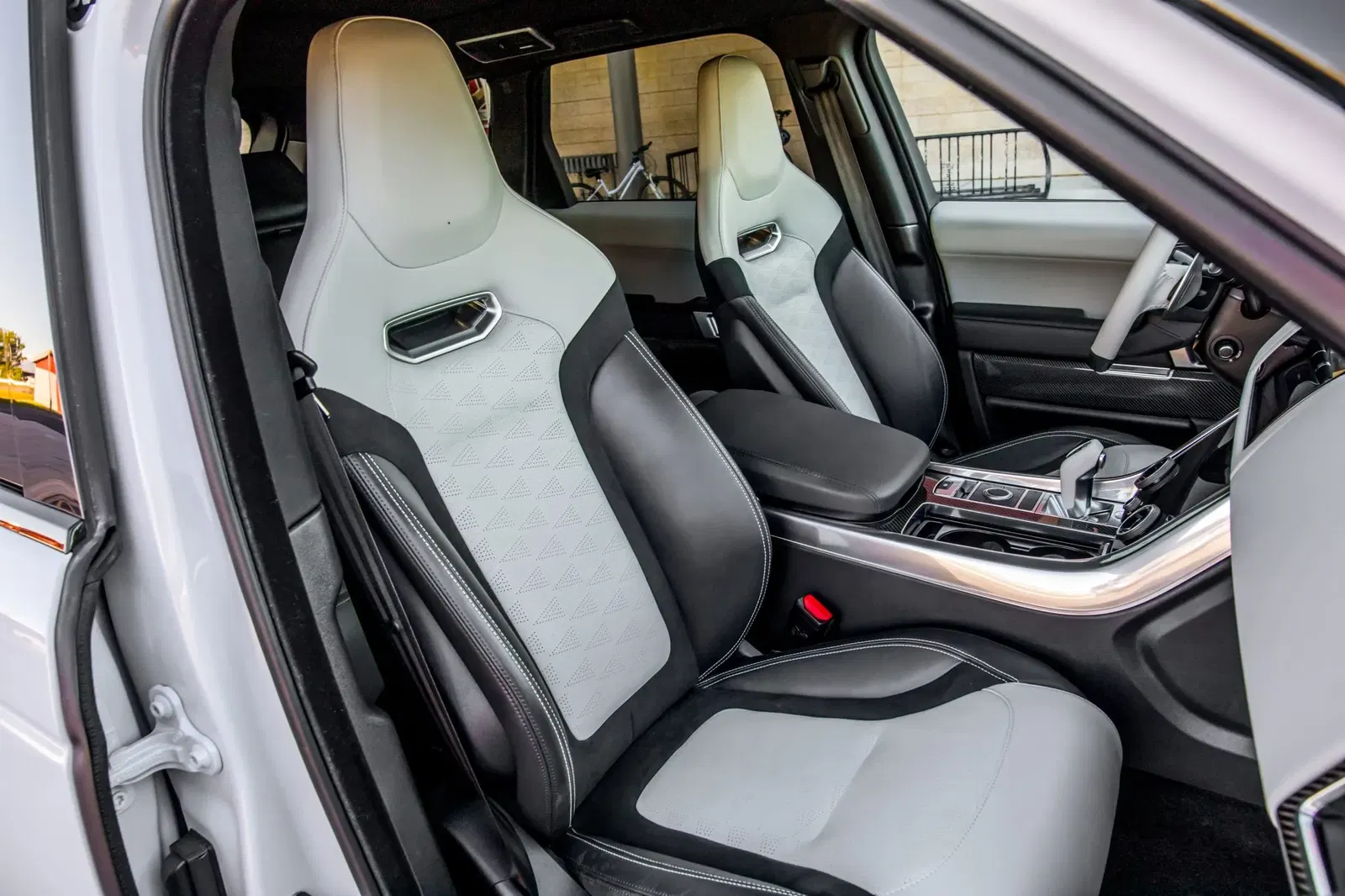 2022 Land Rover Range Rover Sport SVR
