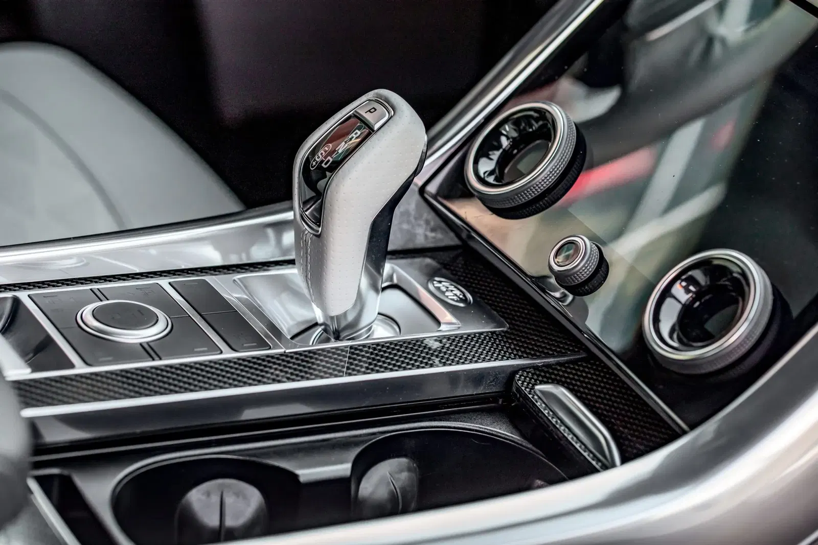 2022 Land Rover Range Rover Sport SVR