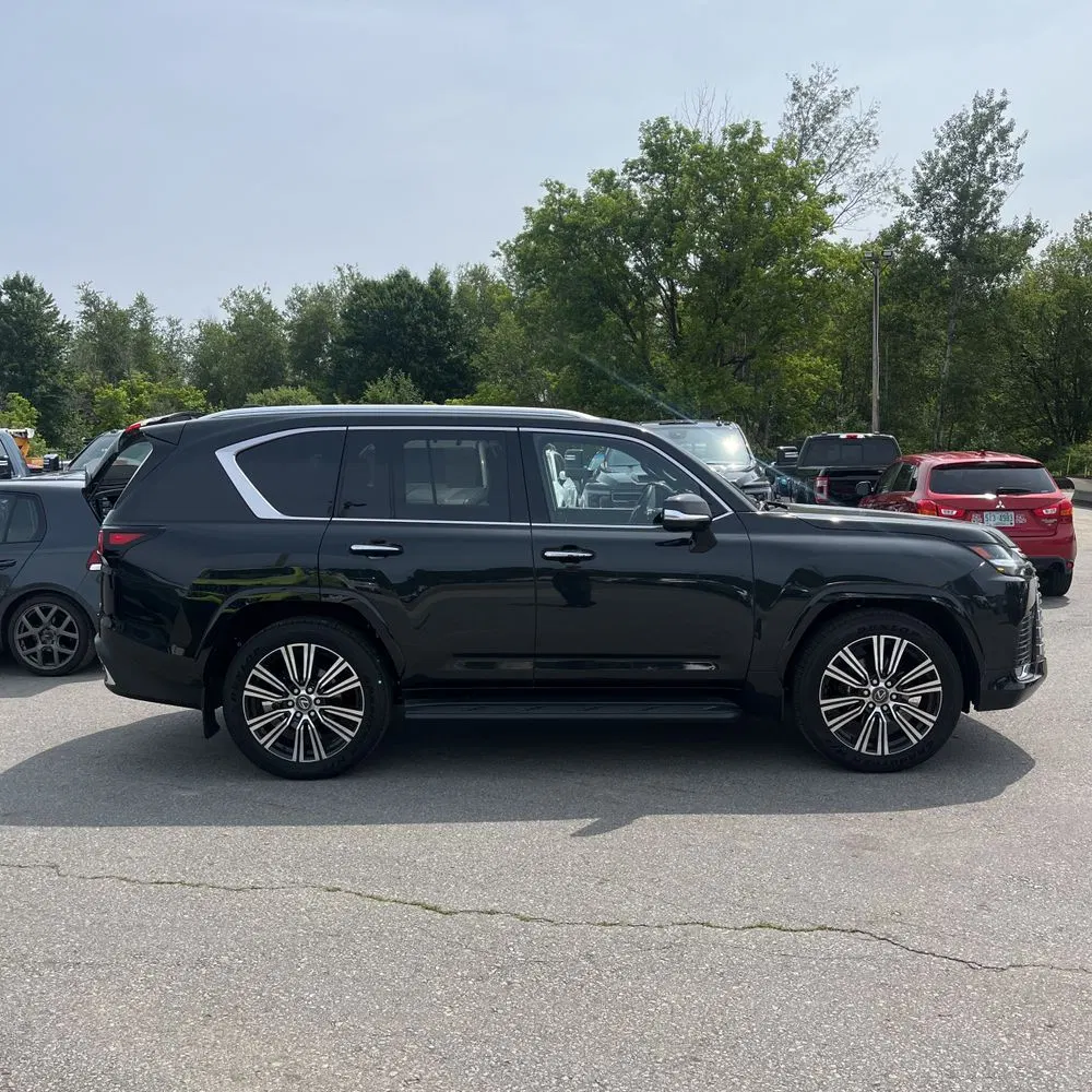 2025 Lexus LX 600 Luxury