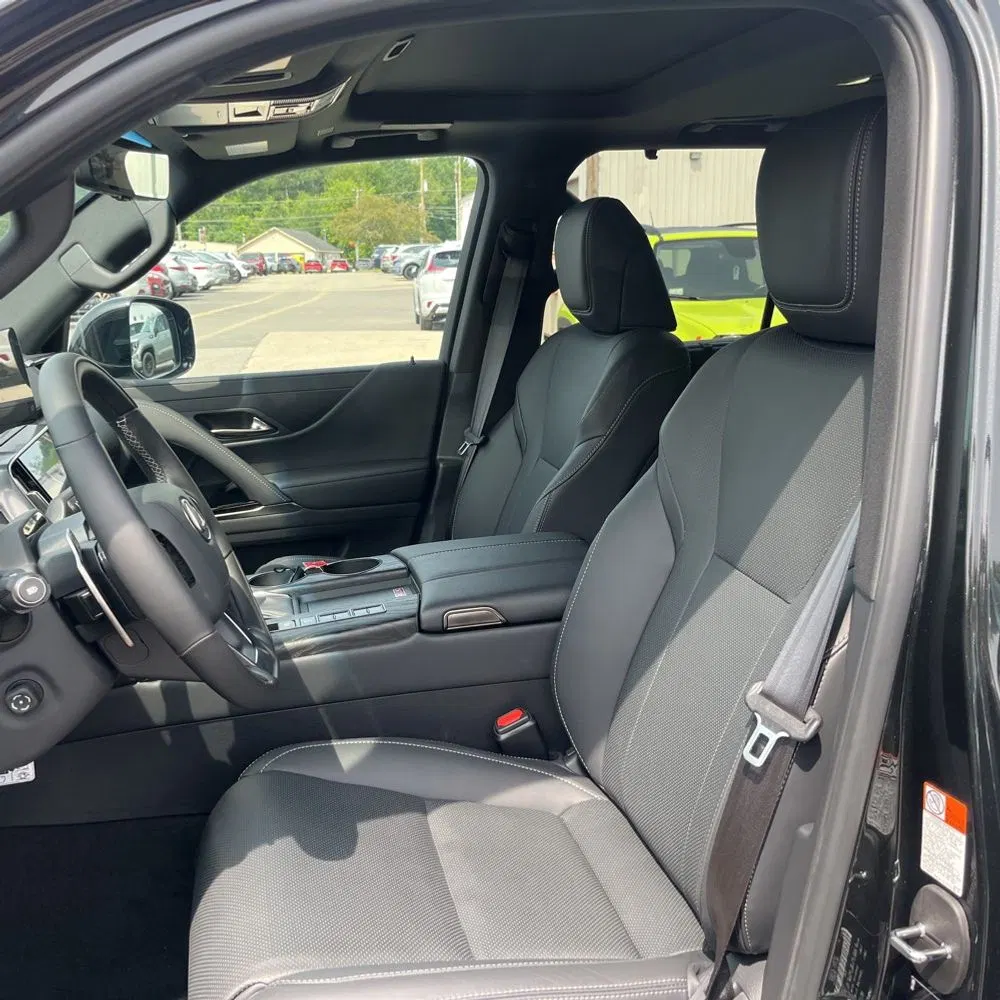 2025 Lexus LX 600 Luxury