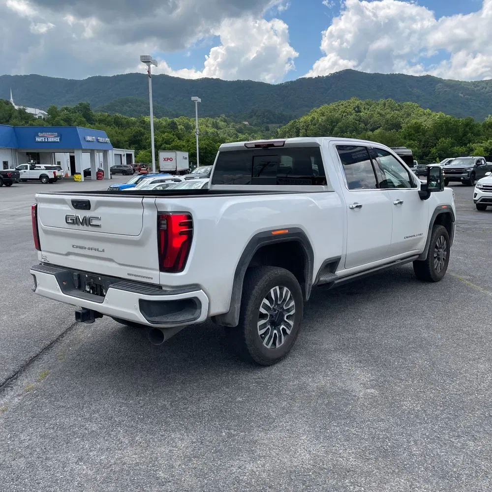 2024 GMC Sierra 3500HD Denali Ultimate