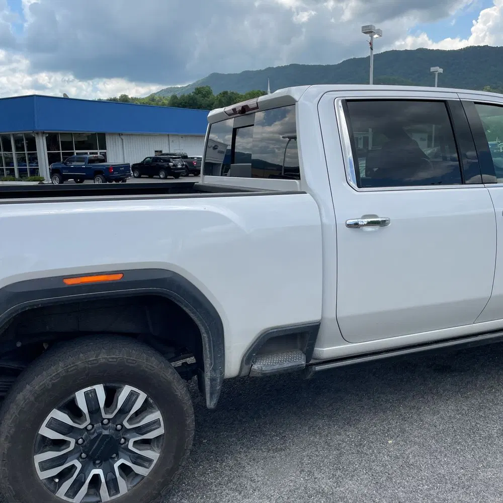 2024 GMC Sierra 3500HD Denali Ultimate