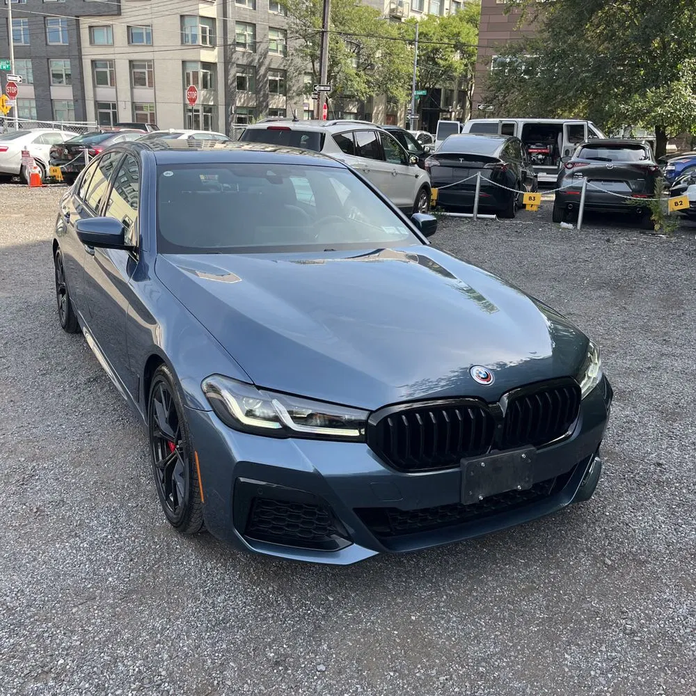 2023 BMW 5-Series M550xi