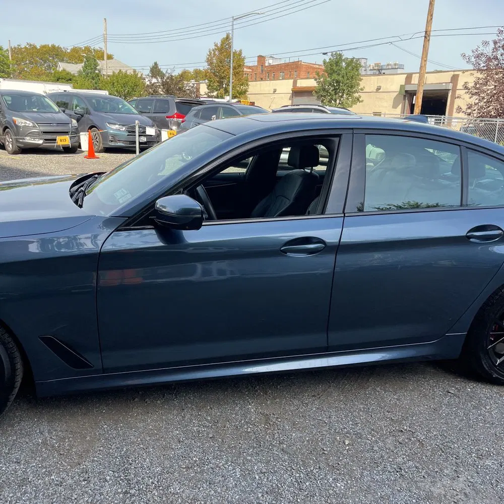 2023 BMW 5-Series M550xi