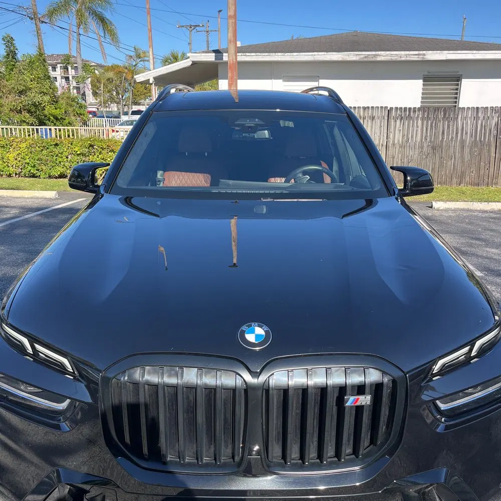 2023 BMW X7 M60i