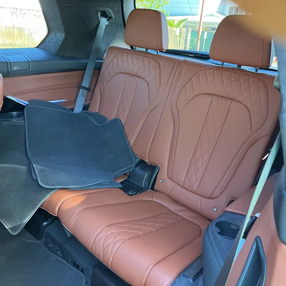 2023 BMW X7 M60i