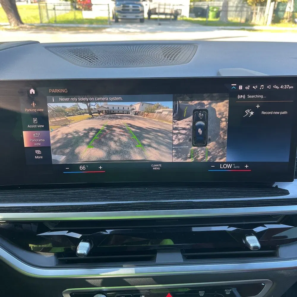 2023 BMW X7 M60i