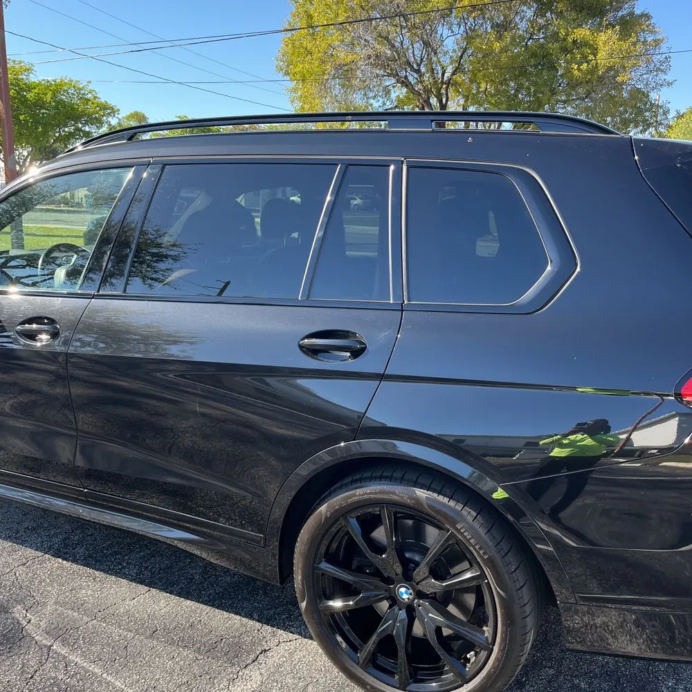 2023 BMW X7 M60i