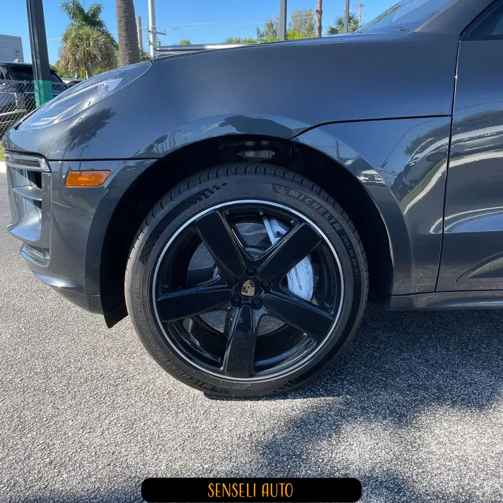 2020 Porsche Macan Turbo