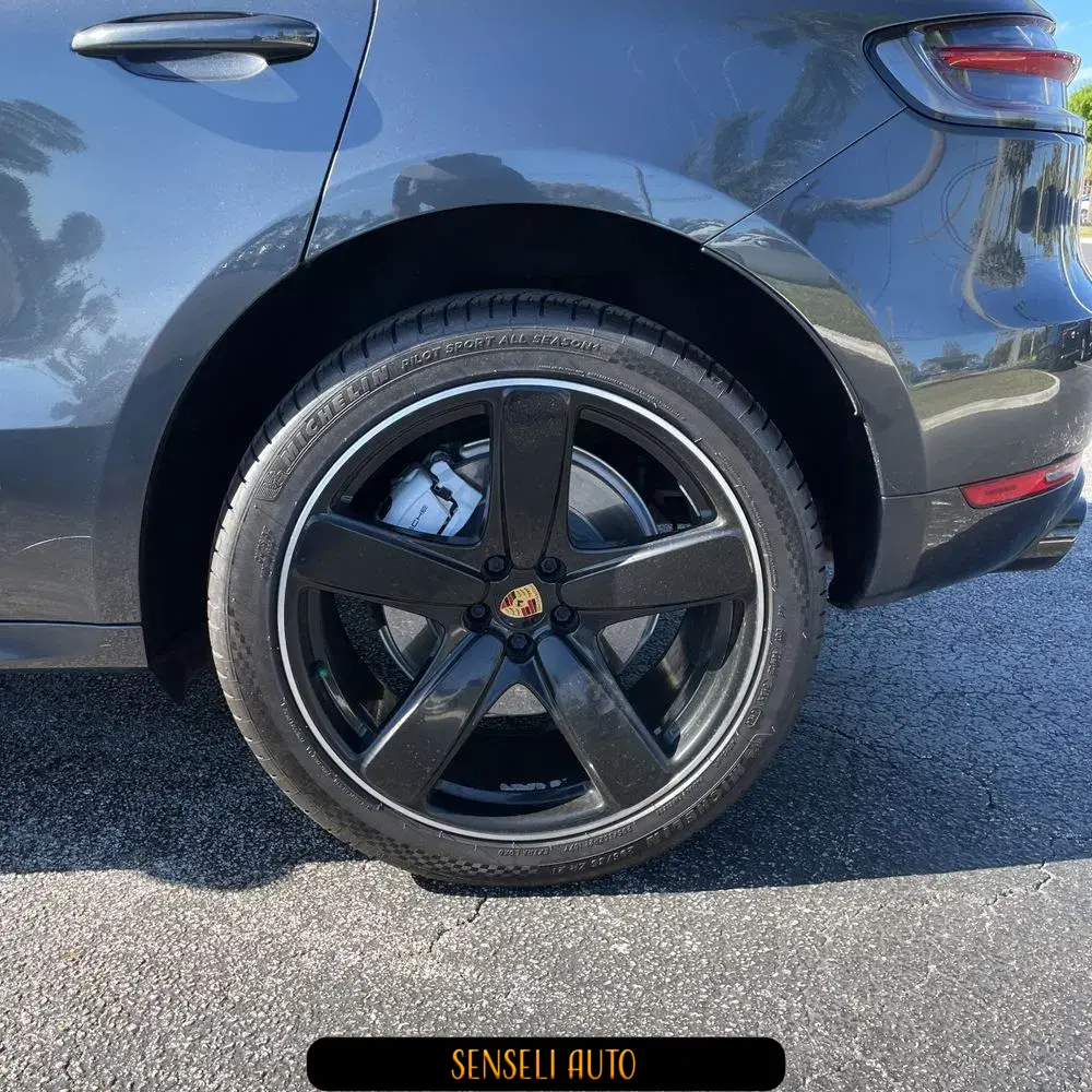 2020 Porsche Macan Turbo