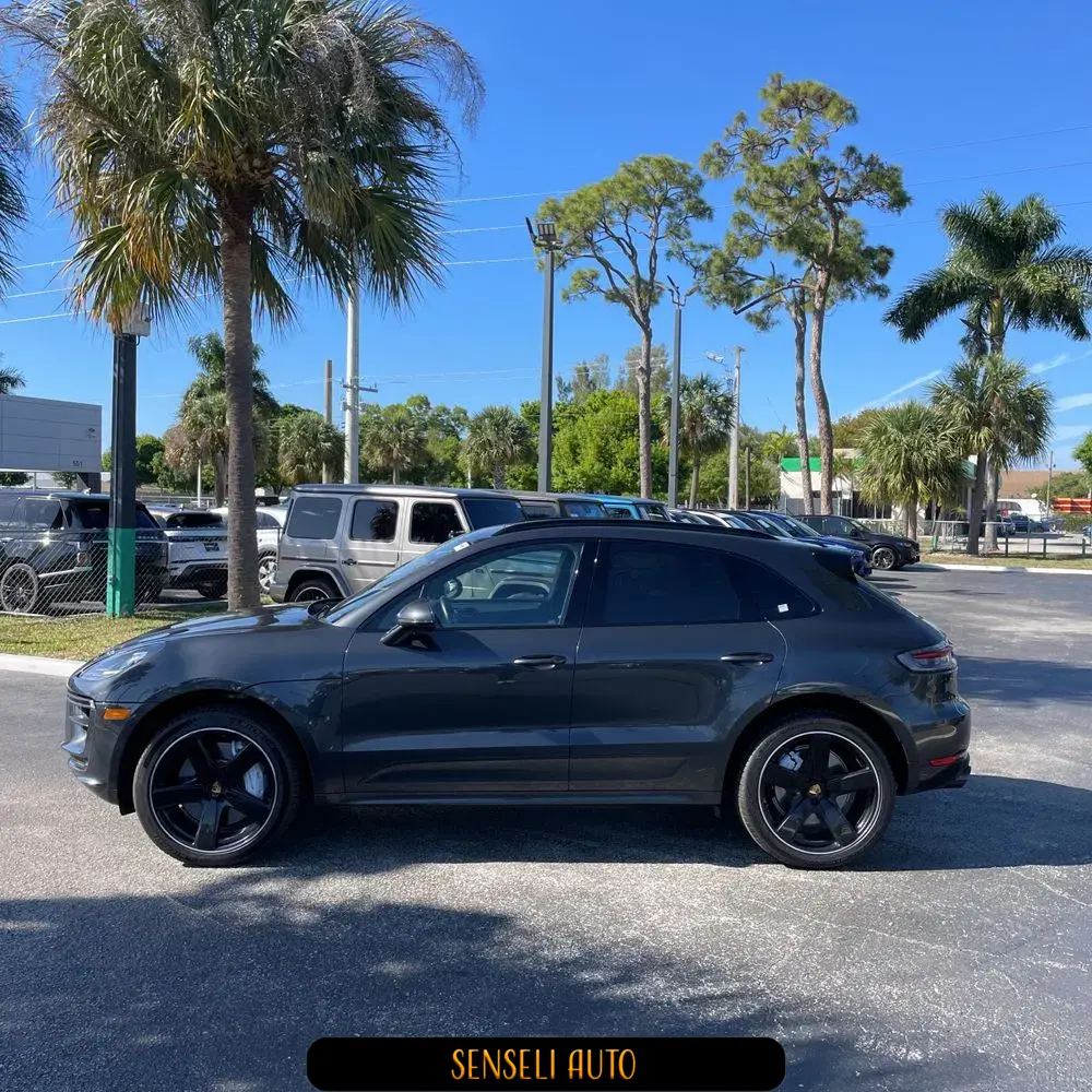 2020 Porsche Macan Turbo