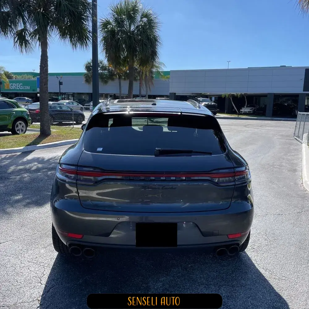 2020 Porsche Macan Turbo