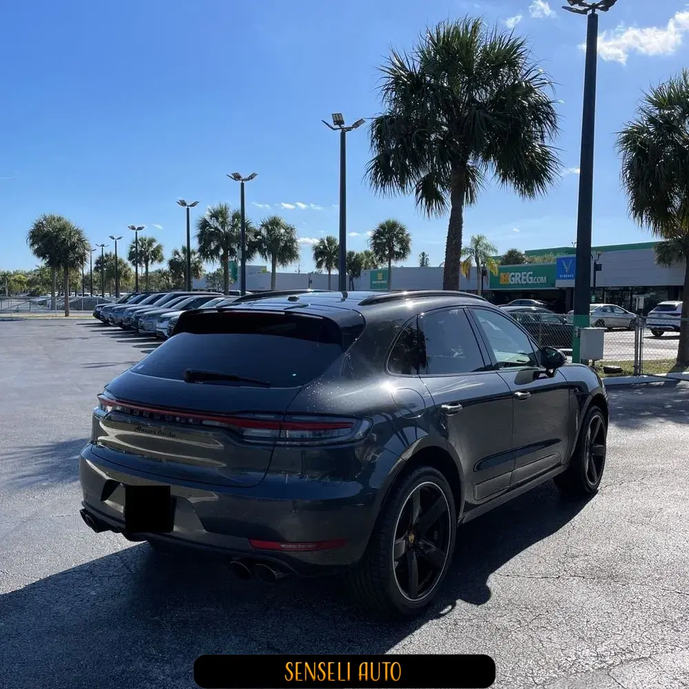 2020 Porsche Macan Turbo