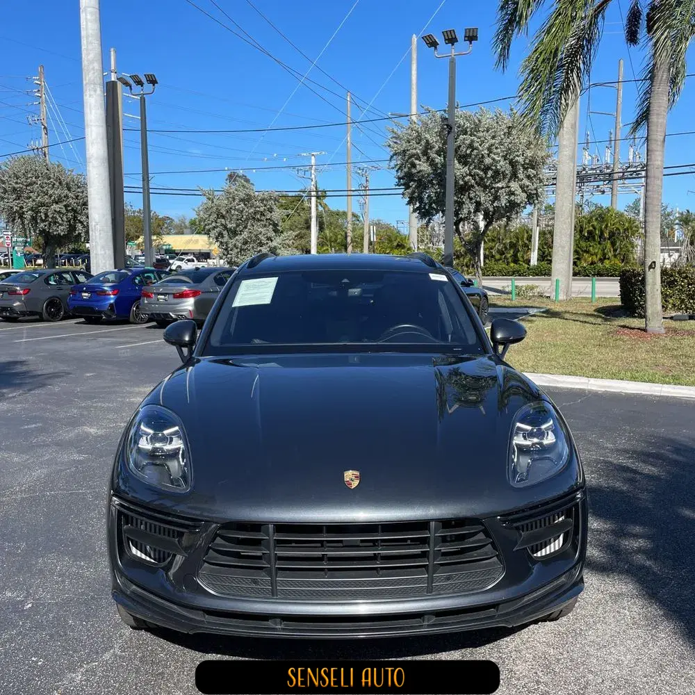 2020 Porsche Macan Turbo