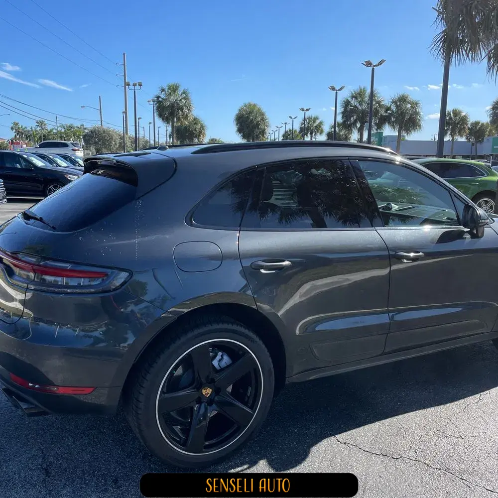2020 Porsche Macan Turbo