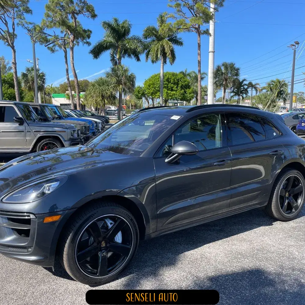 2020 Porsche Macan Turbo