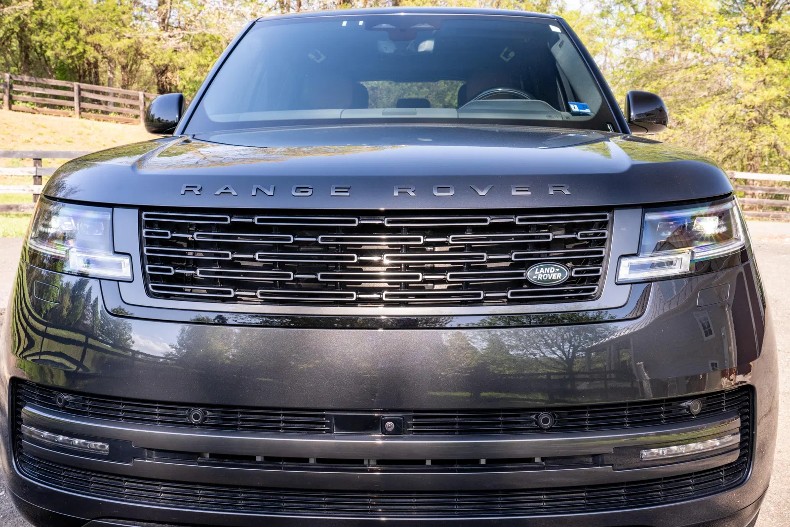 2024 Range Rover P530 SE  - 523-hp Twin-Turbo V8, AWD, Highly-Equipped, Unmodified