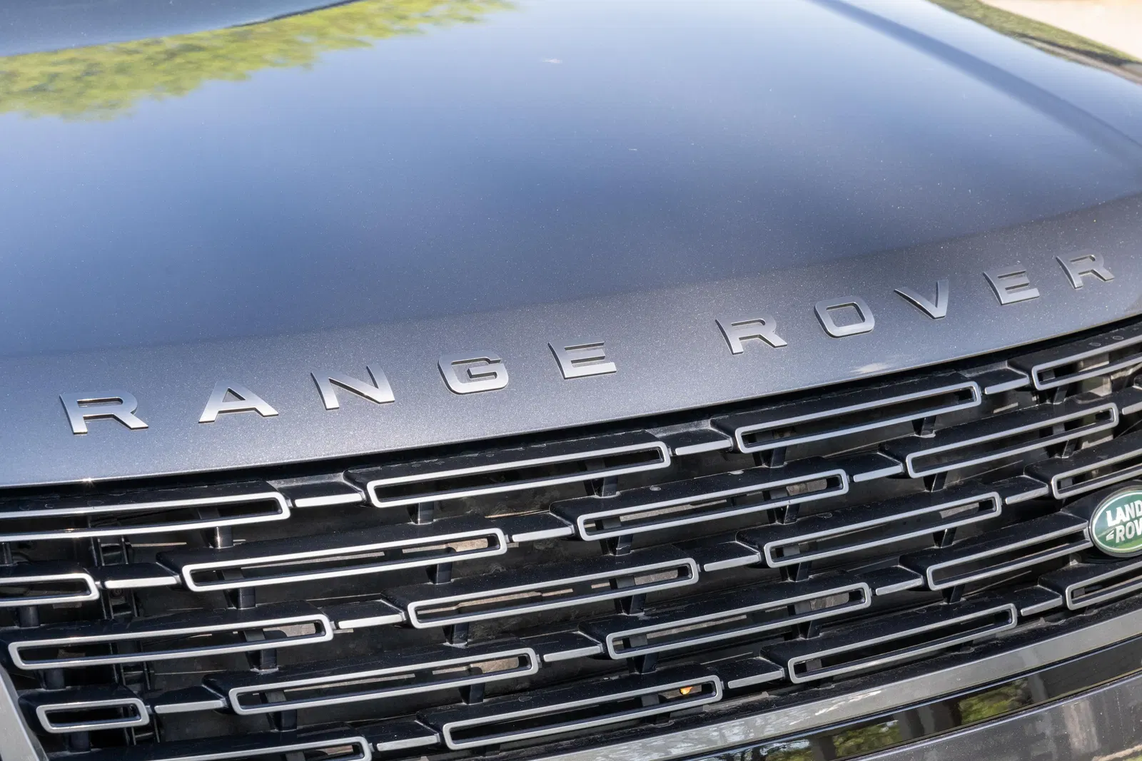 2024 Range Rover P530 SE  - 523-hp Twin-Turbo V8, AWD, Highly-Equipped, Unmodified